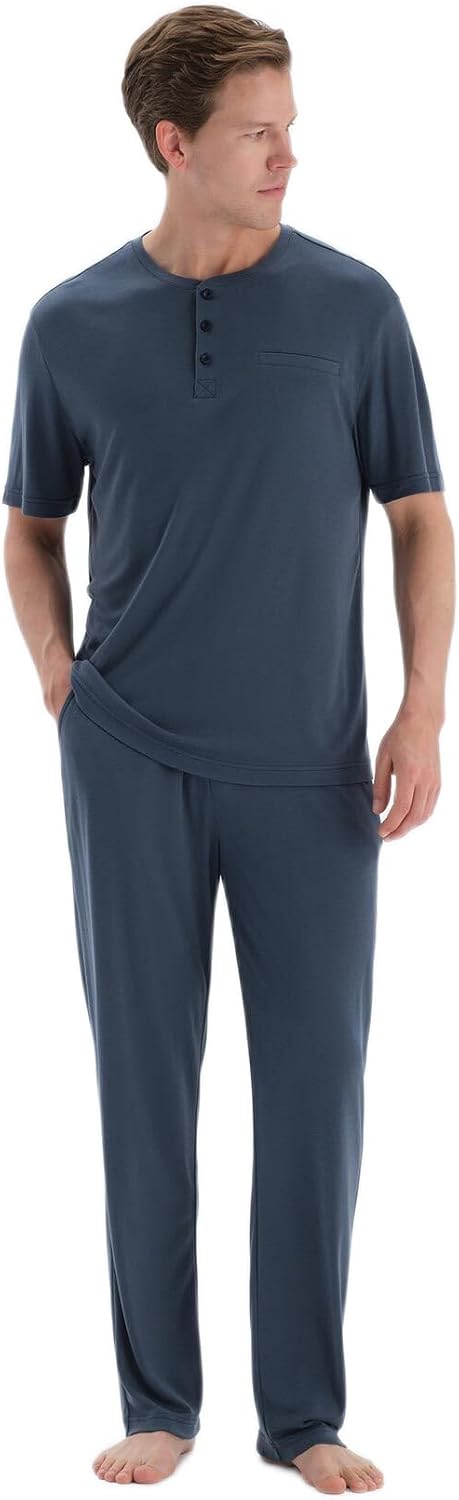 Mountain Men's Pat And Fleto Pocket Detailed T-Shirt Trousers Pajama Set, Cool Touch
