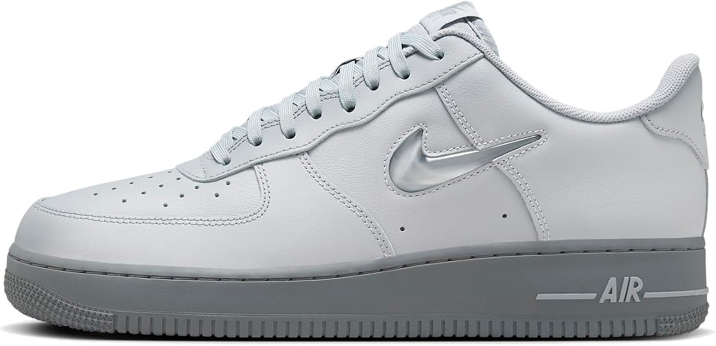 NIKE Men's Air Force 1 Sneaker