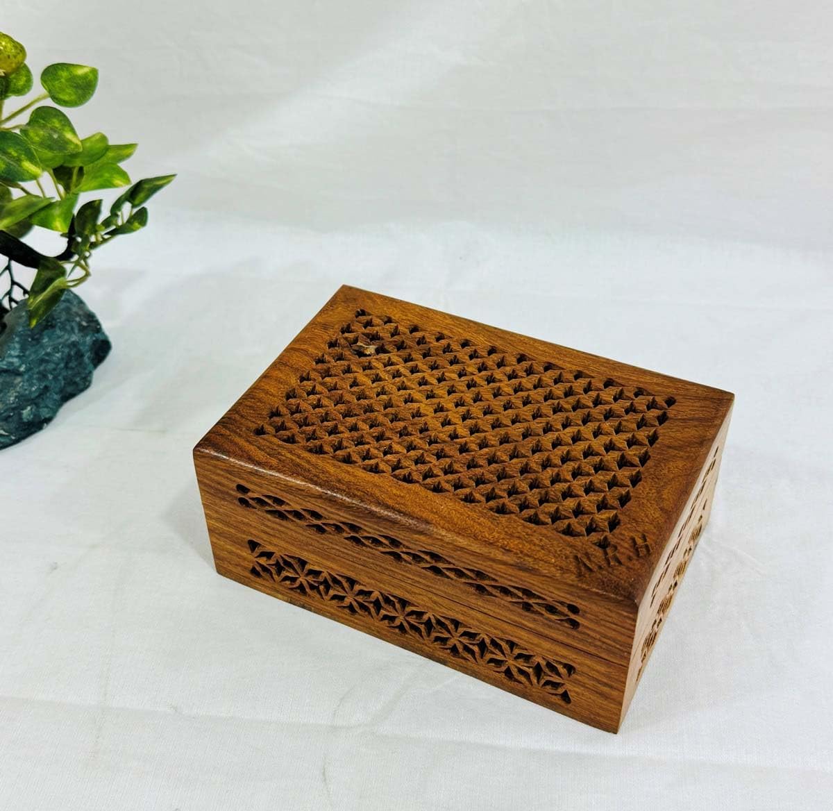 Hand Crafted Wooden Decorative Jewelry Box - Beautiful carved Grid Design Multipurpose Handmade Treasure Trinket Holder keepsake Storage Organiser Best Gift 6x4 Inch