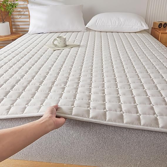 Waterproof Mattress Topper Mattress Protector Quilted Fitted Sheet with Elastic Straps Foldable Bed Cover Protector Non-Slip Breathable Bedding Mat,White,150x200cm(59x79inch)