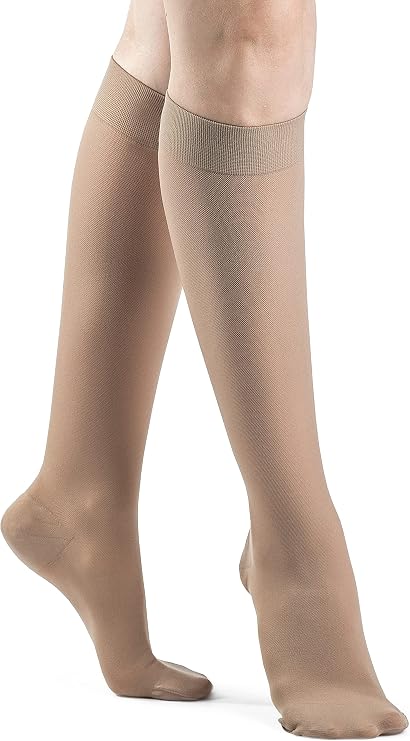 DYNAVEN by Sigvaris Women's Compression Calf-High Socks 20-30mmHg Weight - Closed Toe Design for Everyday Support - Medium Short - Light Beige