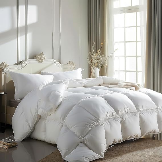 Luxurious King Size Goose Feather Down Fiber Comforter Duvet Insert,Fluffy Ultra-Soft 100% Cotton, Lightweight Hotel Collection Comforter, Light Warmth 106 x 90 Inch White Solid